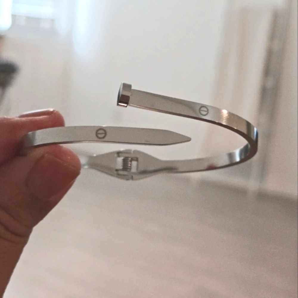 Silver Screw Nail Design Bracelet